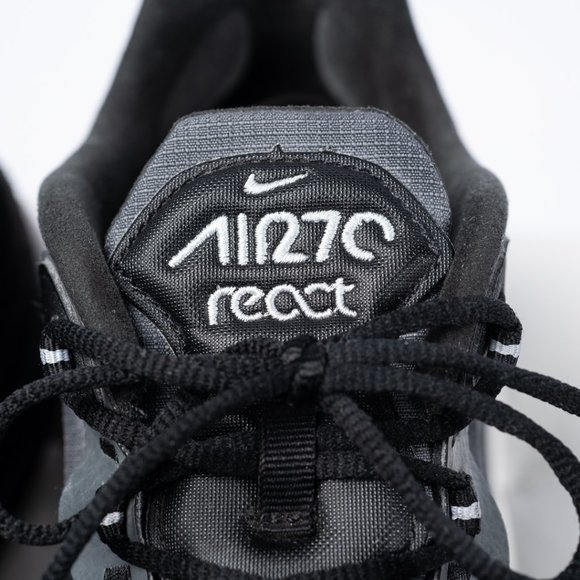 Nike Air Max 270 React - Picture 8 of 12